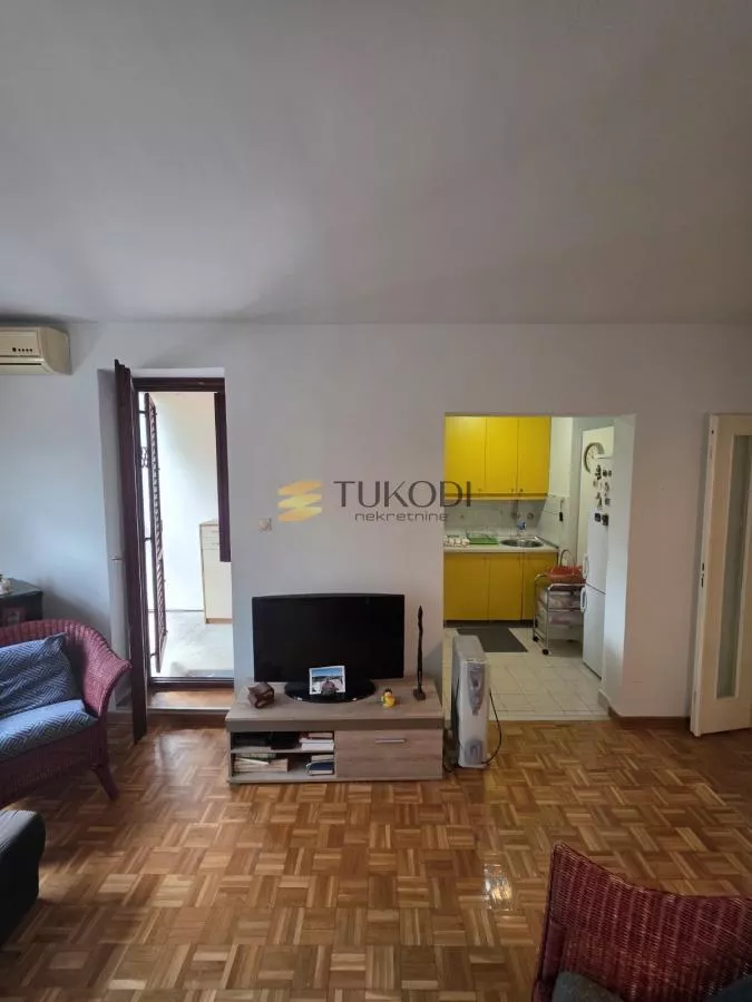 Prodaja stana 36 m² – Bežanijska kosa | 1. sprat | terasa | lift - photo 9