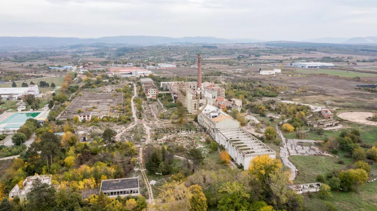 Zemljište 227.555m2 Investicioni  potencijal - photo 9