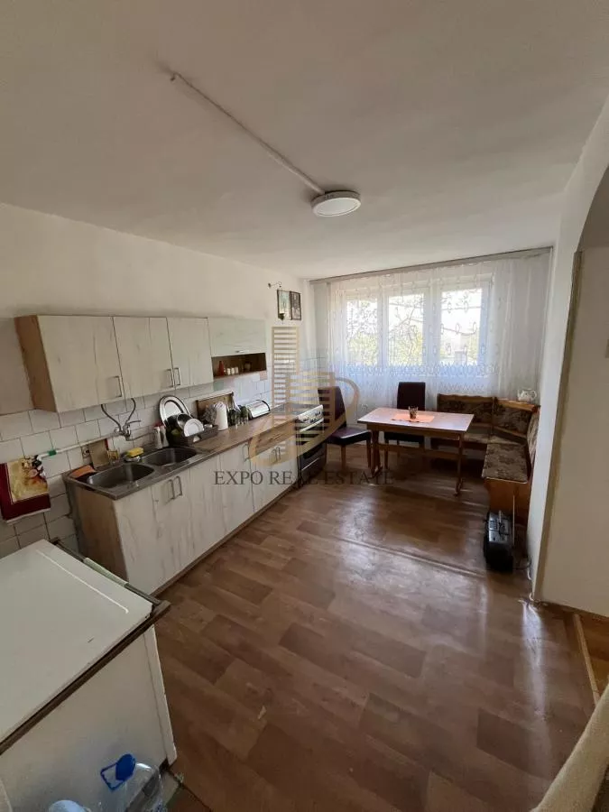 Uknjižena kuća sa pomoćnim objektima i voćnjakom - photo 5
