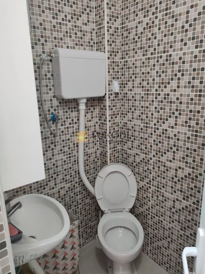 Gasonjera od 20m2 u centru Mladenovca - slika 4