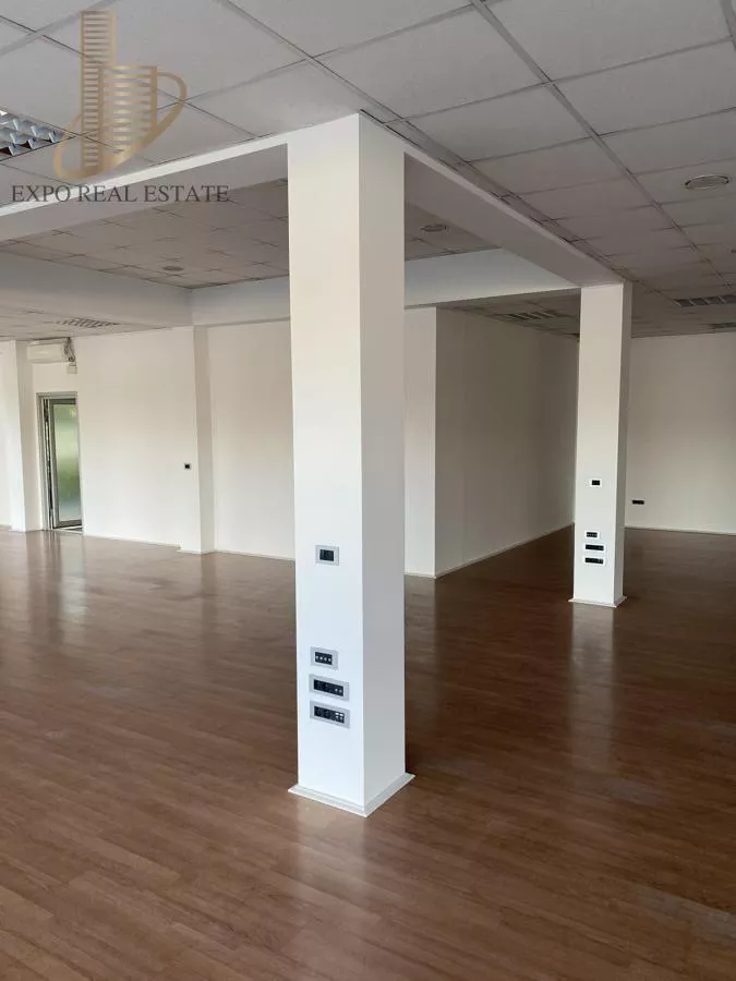 Za izdavanje poslovni prostor od 400m2 - Novo Naselje - photo 5