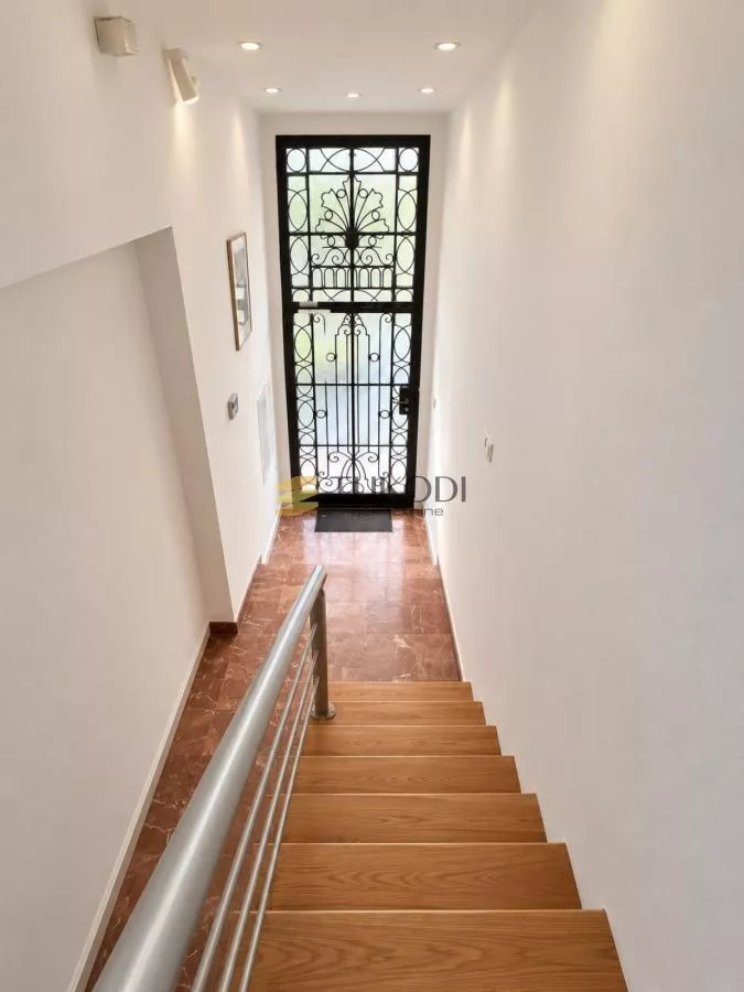 Poslovni prostor,centar 350m2 - slika 15