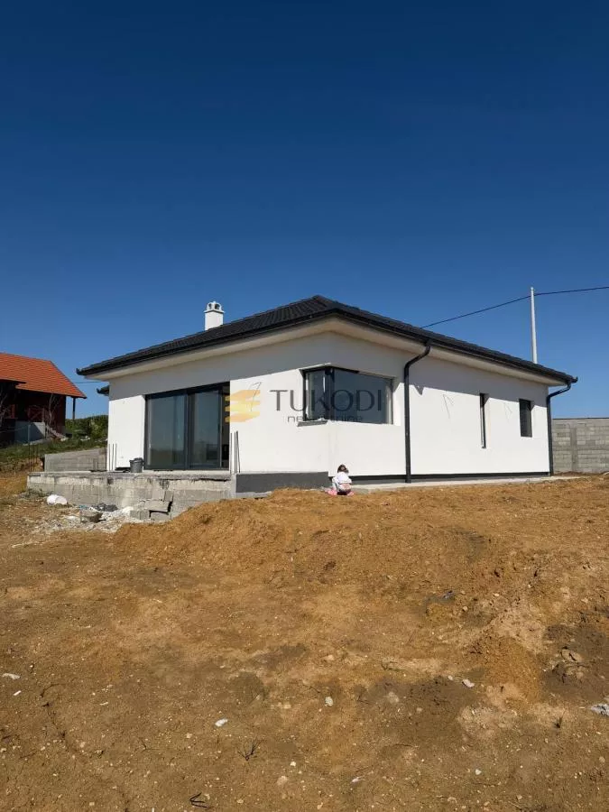 Građevinsko zemljište 12.546 m² sa novom kućom – Rogača, Sopot - slika 2