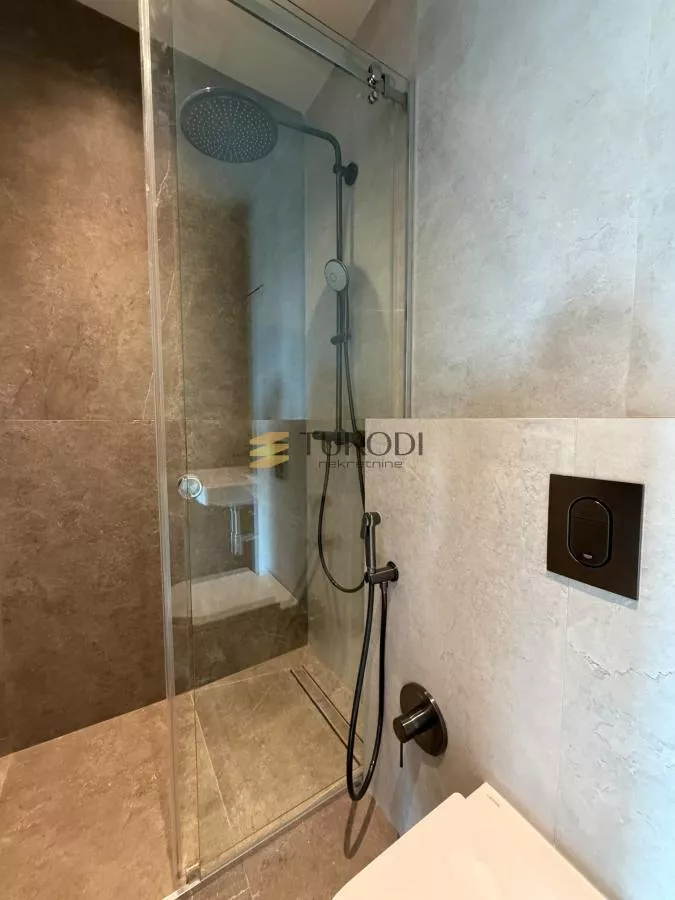 Luksuzan penthouse 134 m² – Airport Garden, Novi Beograd - slika 12