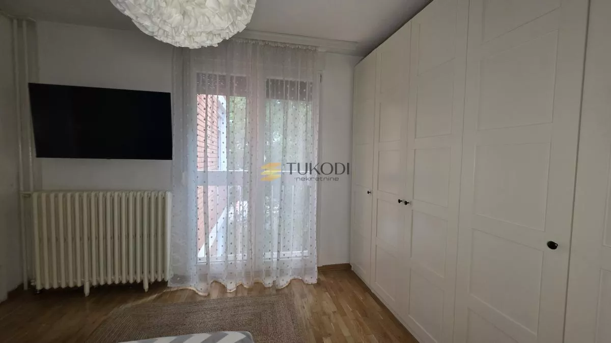 4,0 stan od 96m2 Bul.Jovana Dučića - slika 9