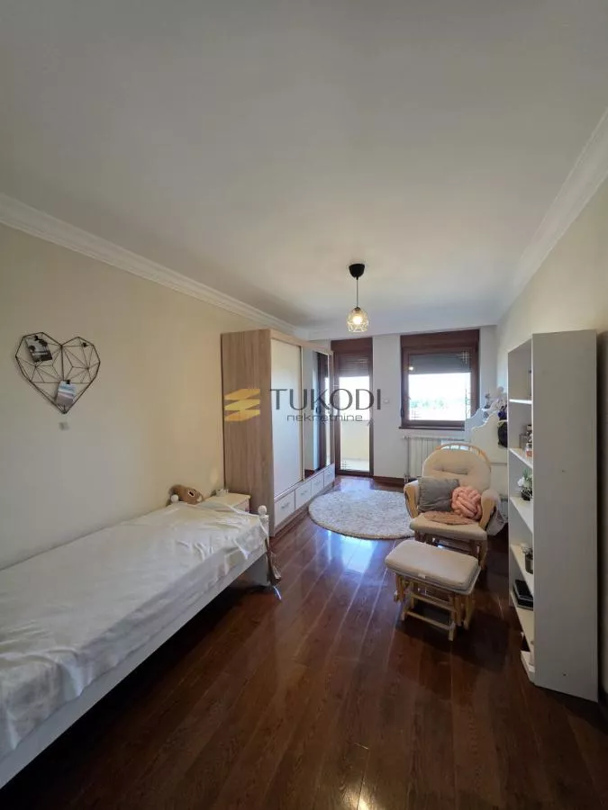 Kuća 400m2 Sr.Kamenica - slika 13