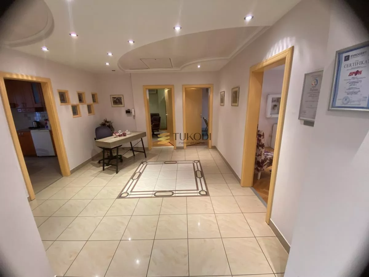 Izdavanje, Poslovni prostor, Novi Sad, Satelit - photo 4
