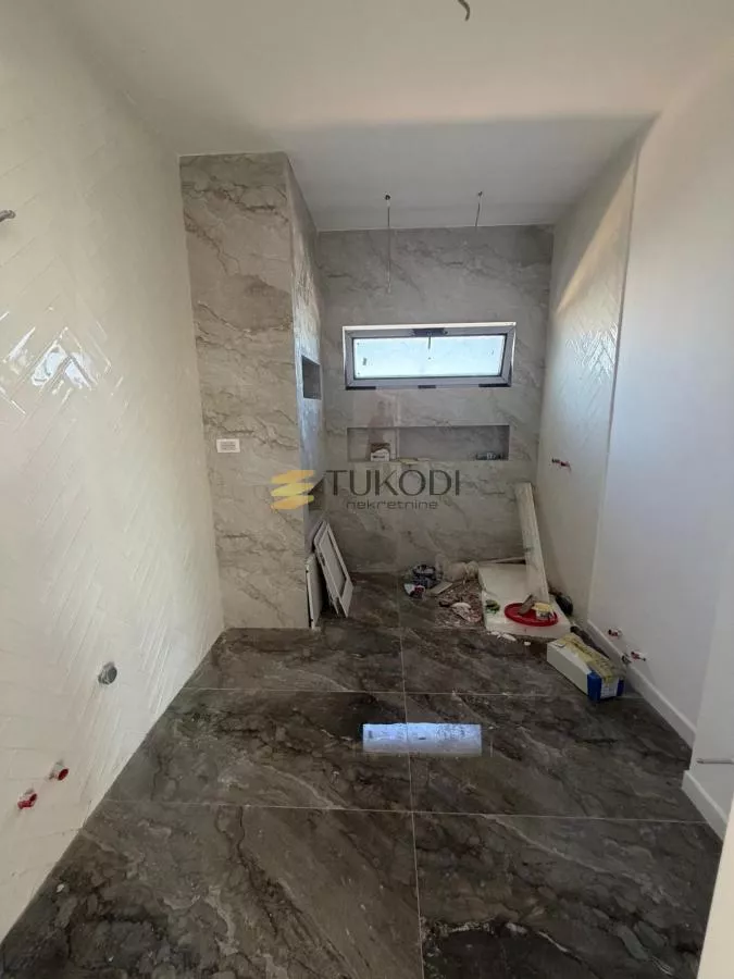 Građevinsko zemljište 12.546 m² sa novom kućom – Rogača, Sopot - slika 14