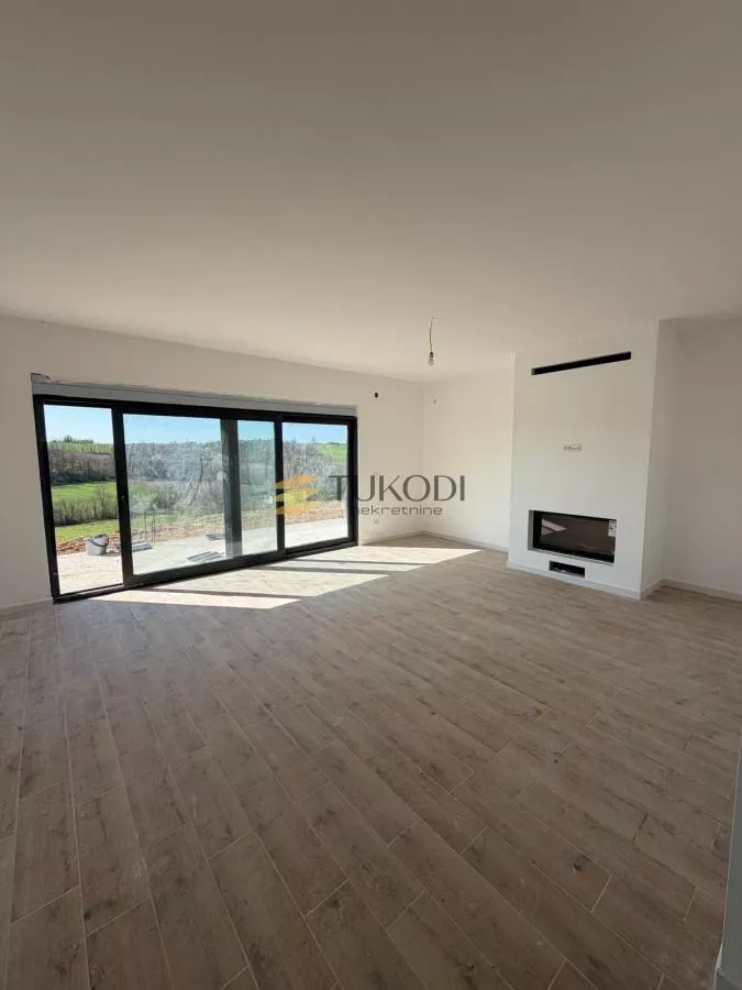 Građevinsko zemljište 12.546 m² sa novom kućom – Rogača, Sopot - slika 4