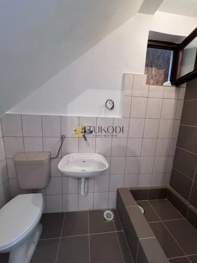 Kamenjar 2,uknjižena kuća 66m2 - slika 14