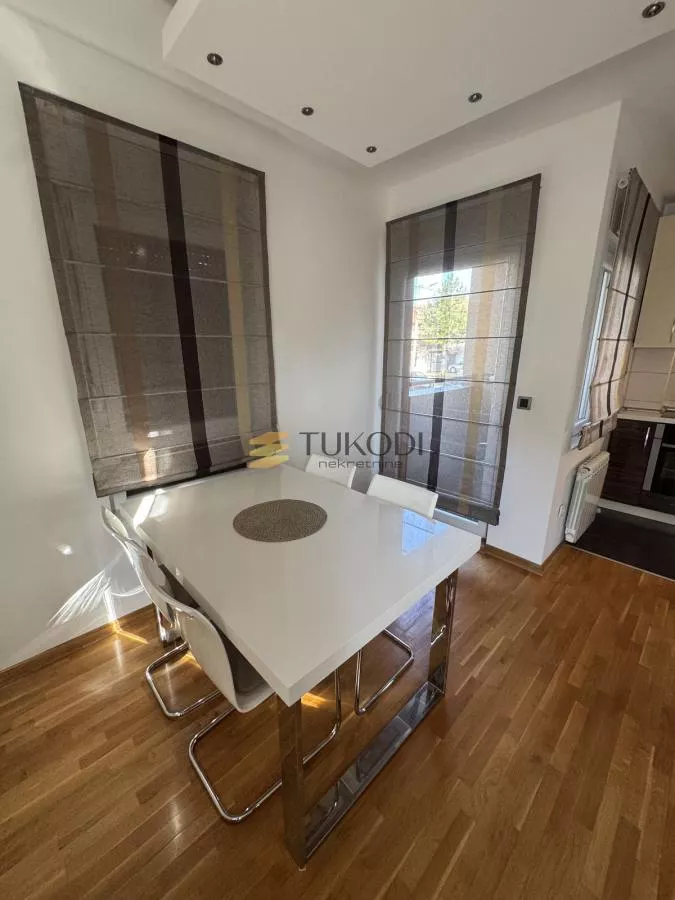 Zemun, Gornji Grad | 52 m² - potpuno opremljen - slika 10