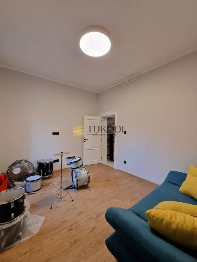 3,0 salonac od 100m2 poslovni prostor - slika 12