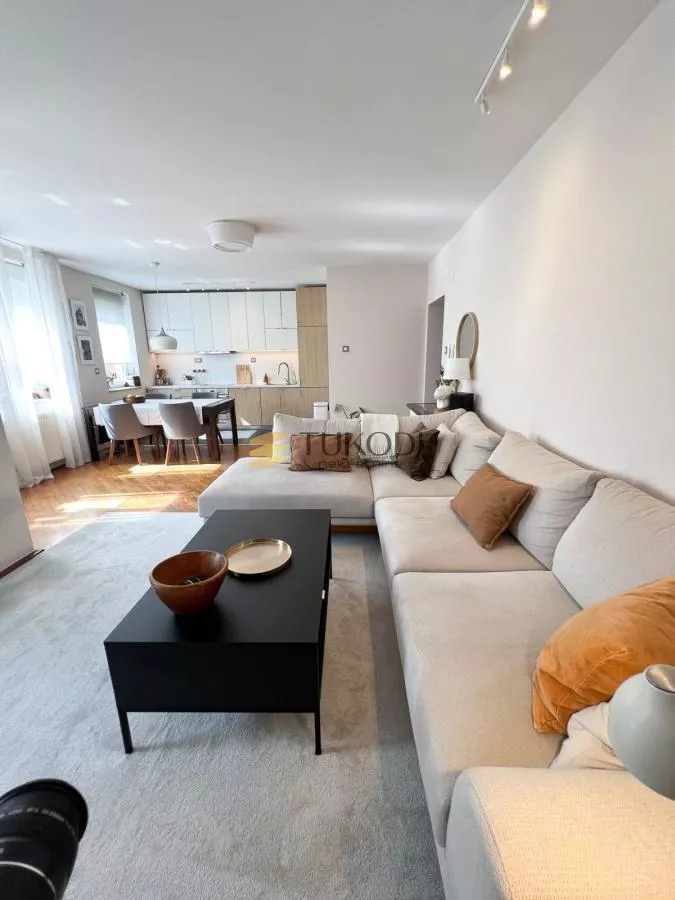 4.0 dupleks bez kosina, 102m², namešten – Cara Dušana - slika 3
