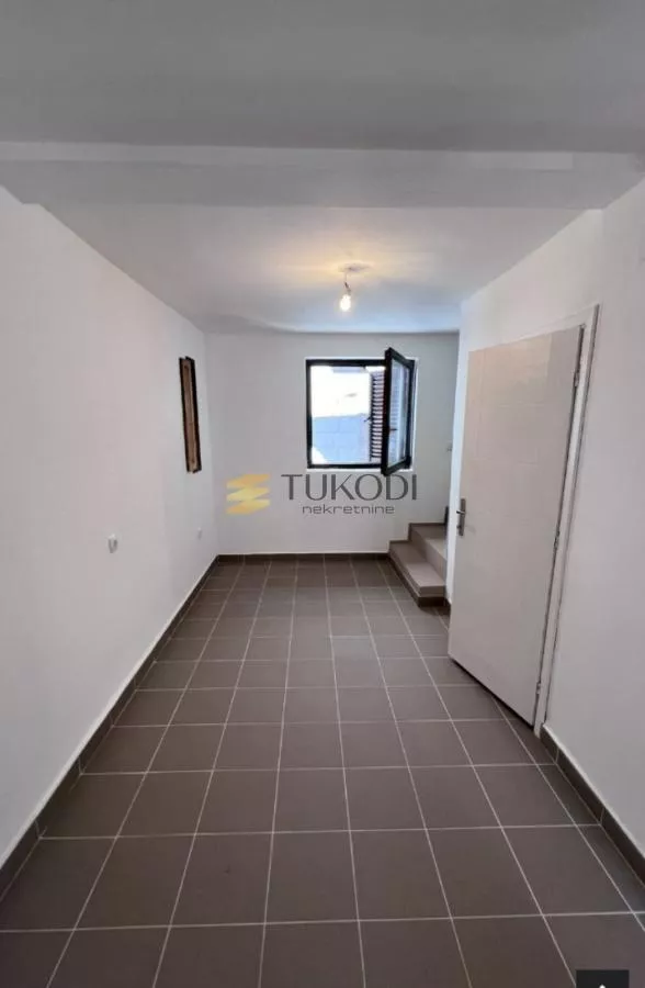 Kamenjar 2,uknjižena kuća 66m2 - slika 9