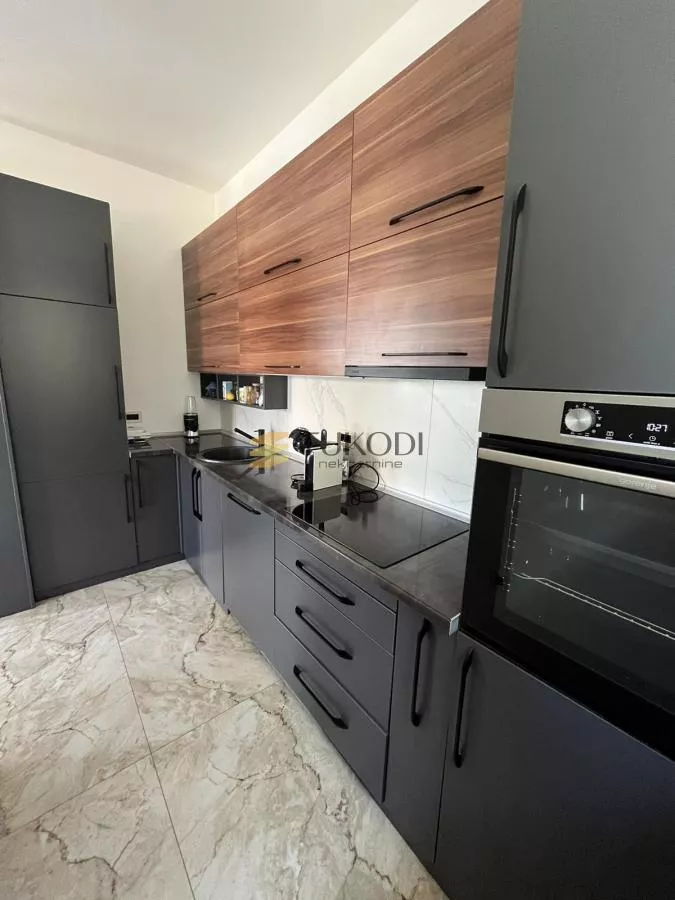 Prodaja 5,0 stan od 150m2,Gornja Kamenica - slika 17