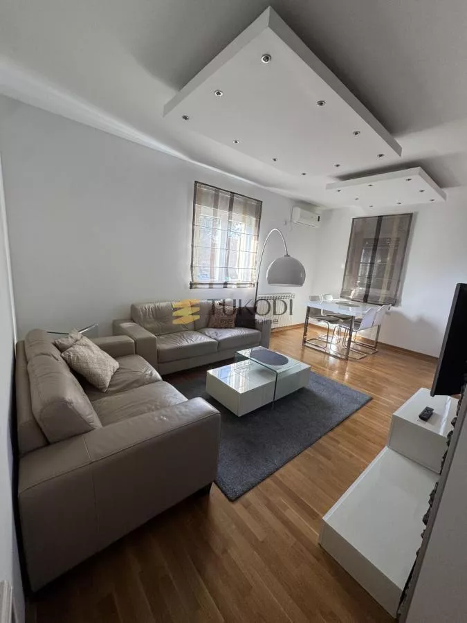 Zemun, Gornji Grad | 52 m² - potpuno opremljen - slika 1