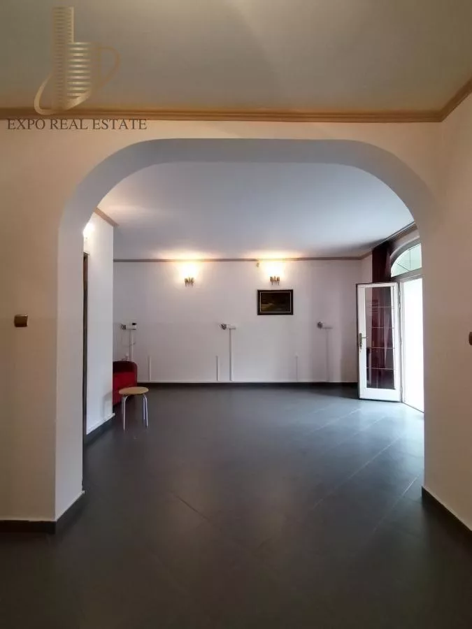 Za izdavanje poslovni objekat od 750m2 pogodan za IT delatnost - slika 23