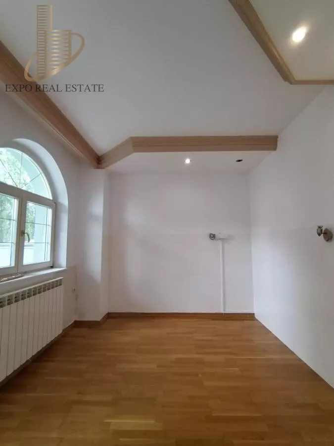 Za izdavanje poslovni objekat od 750m2 pogodan za IT delatnost - slika 6