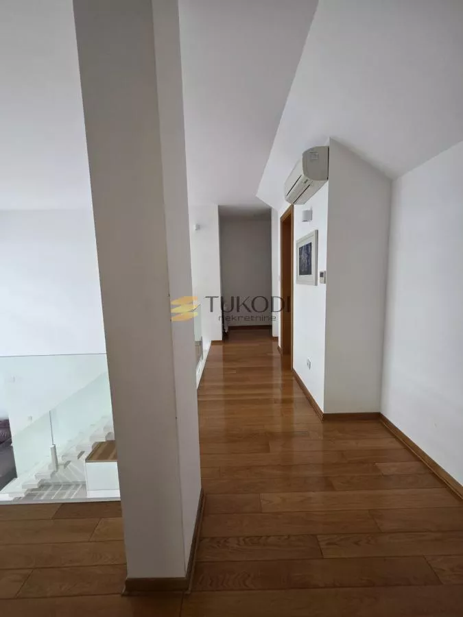 Duplex 292m2 + 60m2 Vase Stajića novogradnja - photo 18