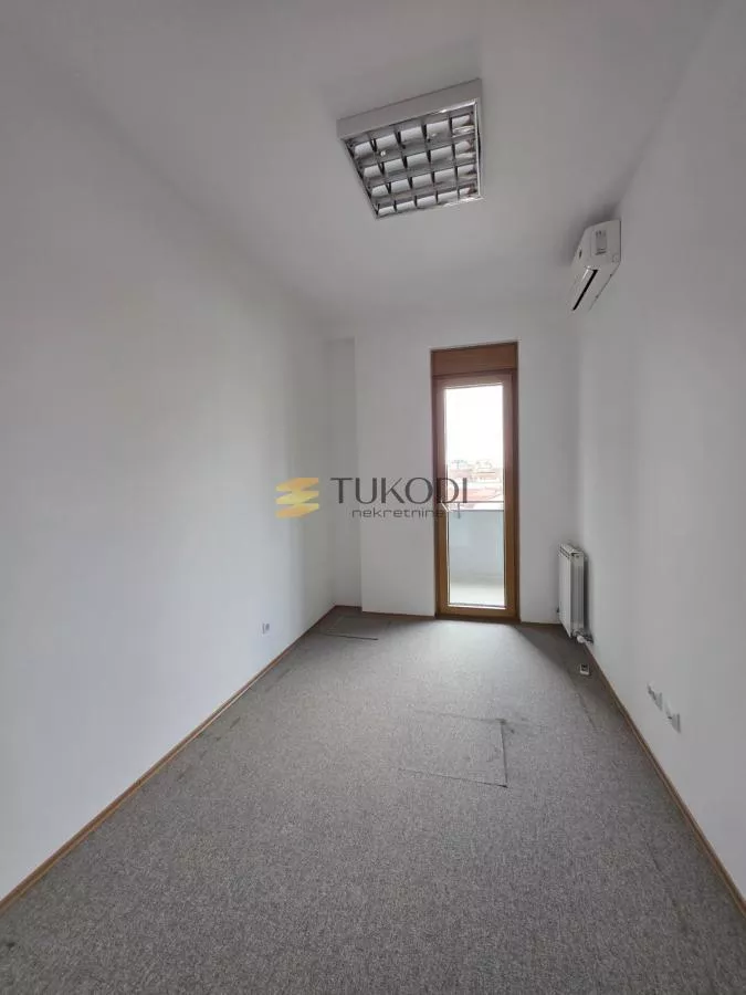 Duplex 292m2 + 60m2 Vase Stajića novogradnja - photo 33
