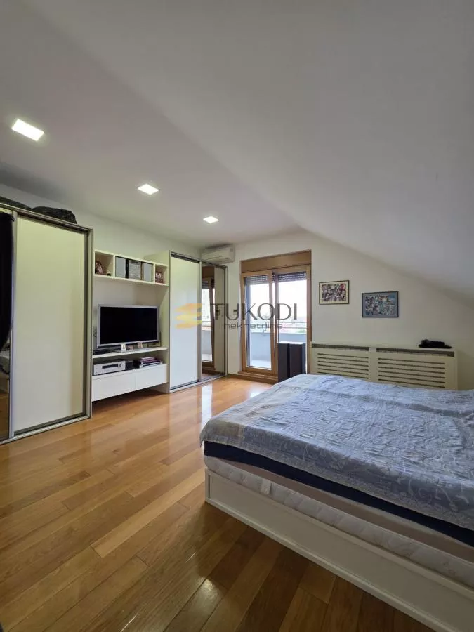 Duplex 292m2 + 60m2 Vase Stajića novogradnja - photo 21