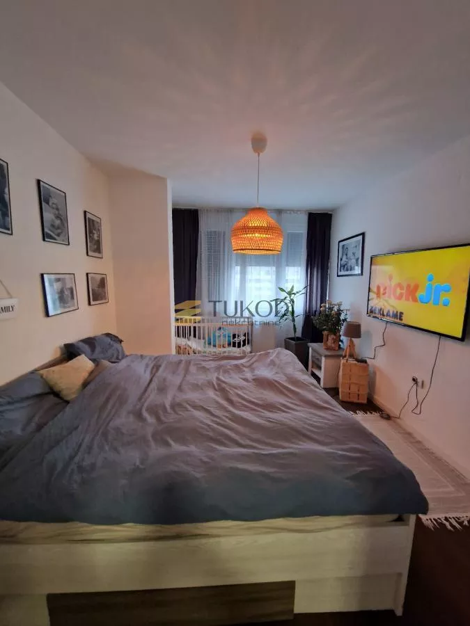 Izdavanje 4,0 stan od 145m2 - Telep - slika 16