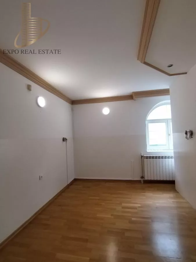 Za izdavanje poslovni objekat od 750m2 pogodan za IT delatnost - slika 12