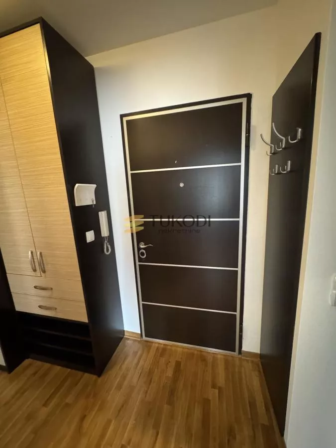 Zemun, Gornji Grad | 52 m² - potpuno opremljen - slika 12