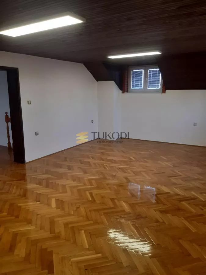 Prodaja kuće od 303m2 - Telep - photo 13