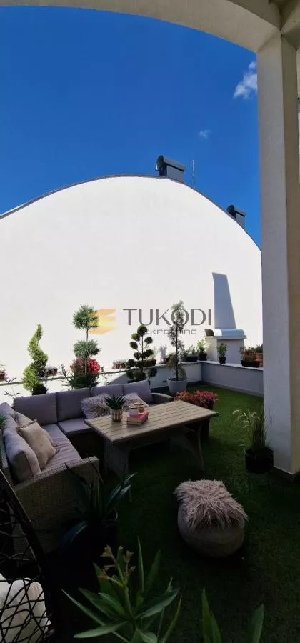 Izdavanje 4,0 stan od 145m2 - Telep - slika 23