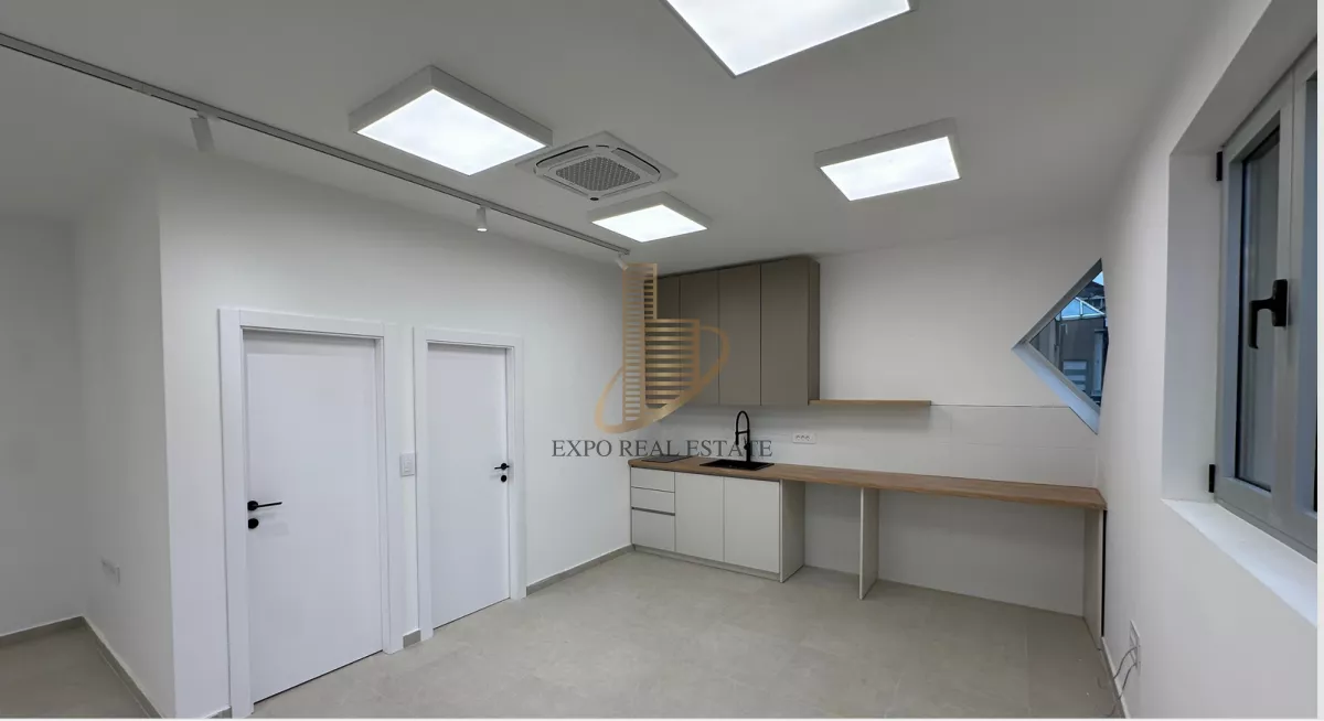 Poslovni prostor,96m2,Banovo Brdo-prometna lokacija - slika 4
