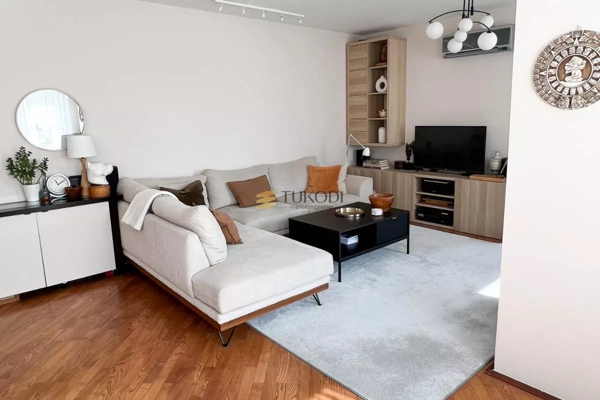 4.0 dupleks bez kosina, 102m², namešten – Cara Dušana - slika 5