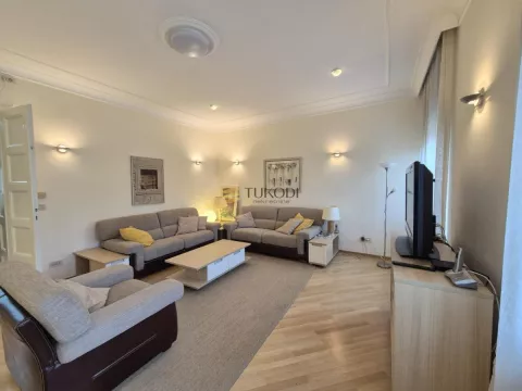 Prodaja salonskog stana 3.0, 113 m² – Slavija