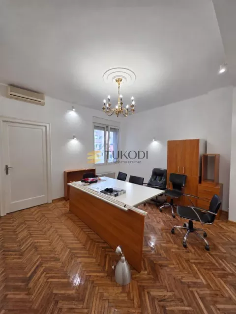 Poslovni prostor,70m2 Prote Mateje
