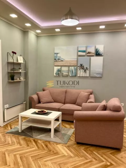 BETON HALA | Renoviran stan 3.0 – Pogled na Savu
