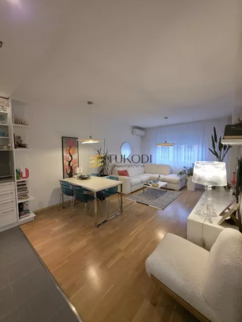 Prodaja 3,0 stan od 57m2 Podbara