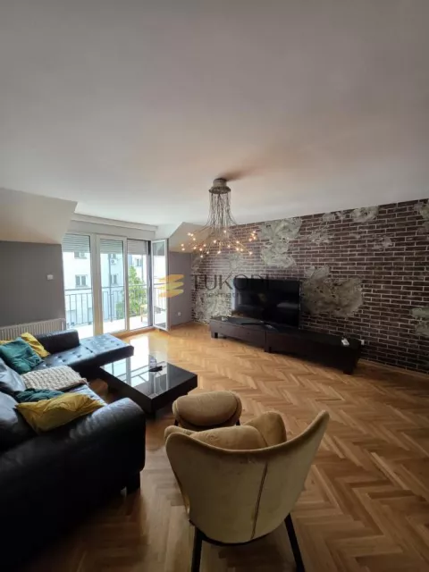 5,0 Duplex od 156m2 Centar