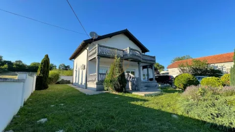 Prodaja,kuća na Kosmaju 355m2