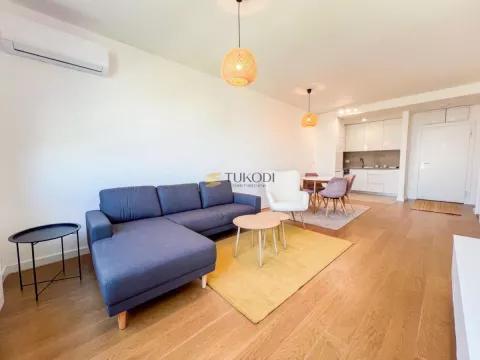 Kompletno opremljen stan 48 m² | Kompleks Lastavice