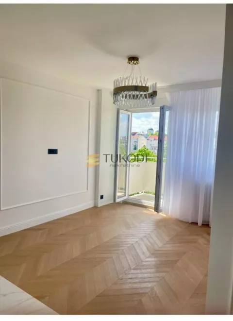 Na prodaju renoviran 1.5 stan na Vračaru